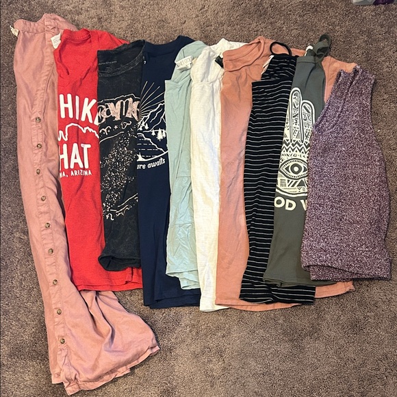 Caution To The Wind Tops - Size large sundress, top & tank top bundle!!